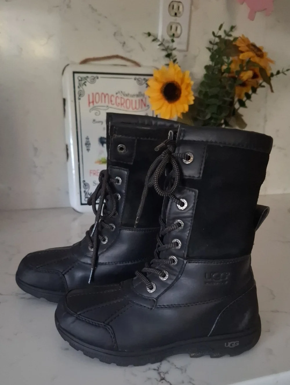 UGG lace up